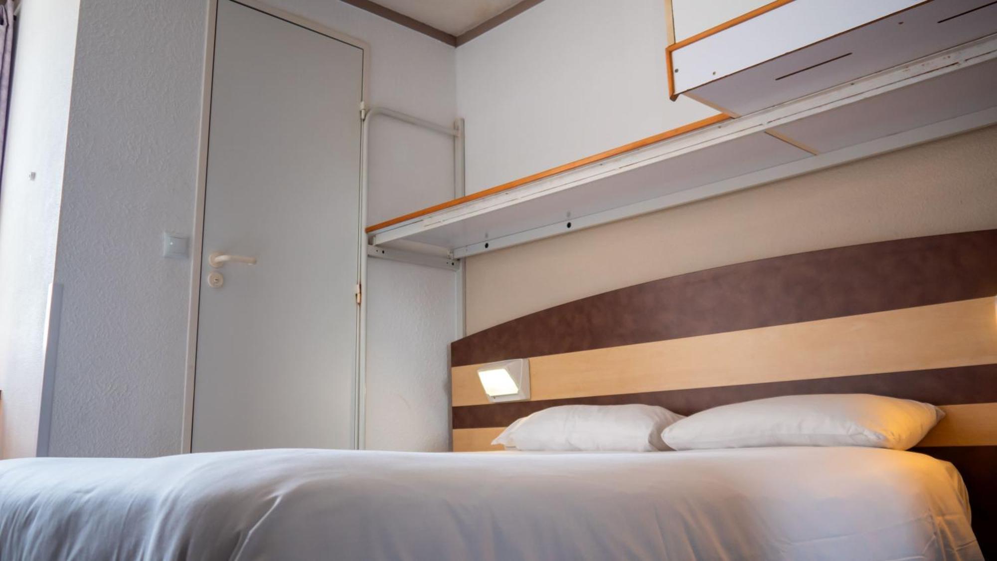 Basic Triple Room with Shared Bathroom,1602331417:JPEG